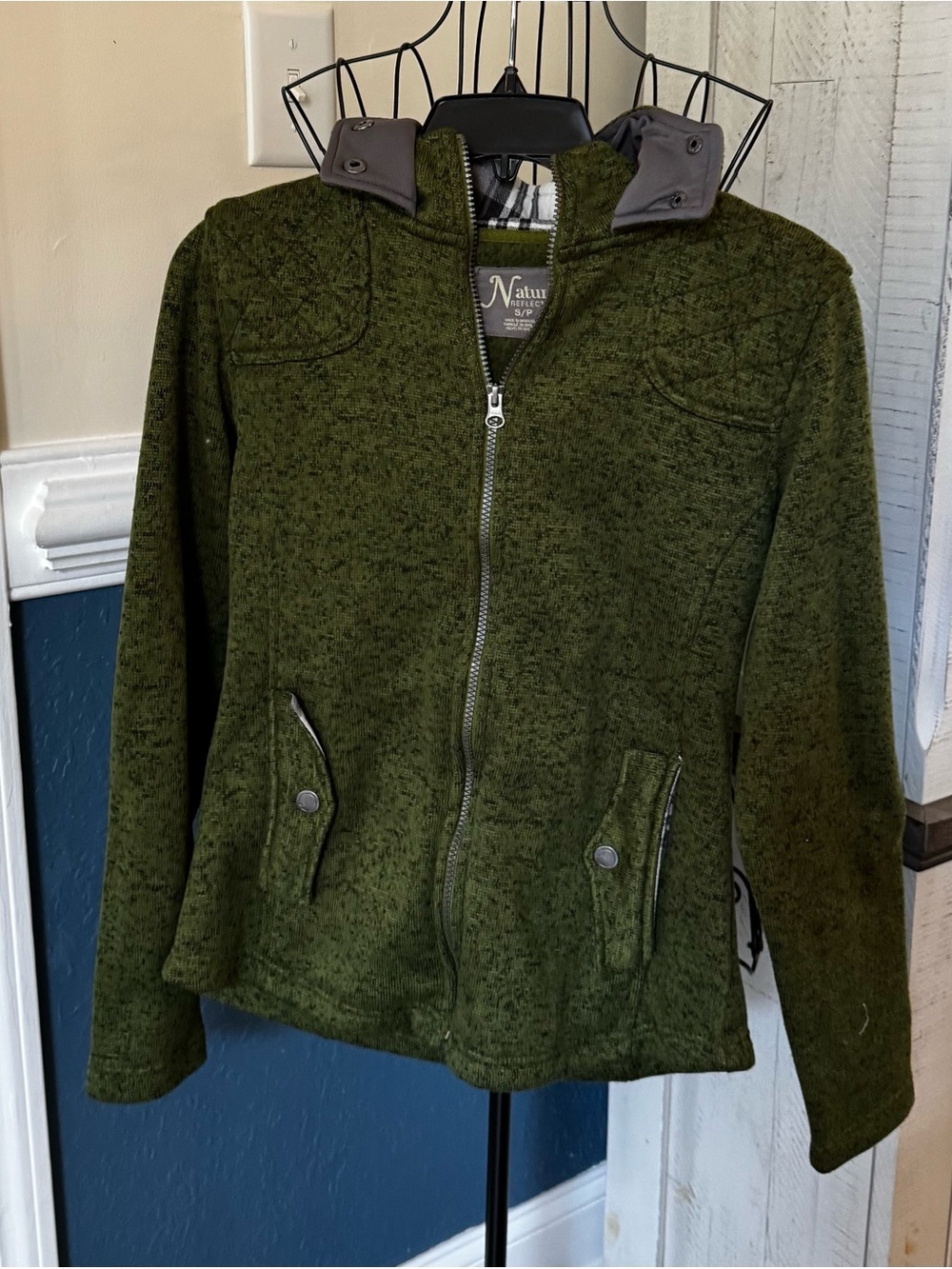 Natural Reflections Olive Black speckled sweater knit shacket hooded Small S